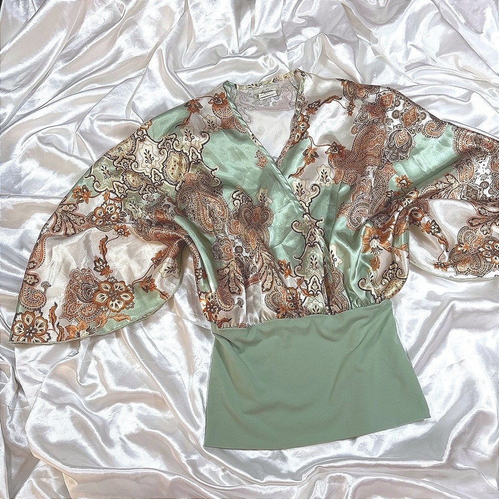 y2k Royalty Blouse Green bat wing Paisley Satin Kimono Sleeve Wrap Top XS